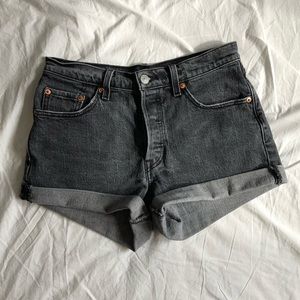 Black Levi’s 501 Denim Shorts Size 25